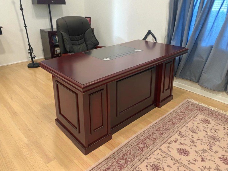 Bàn văn phòng giá rẻ