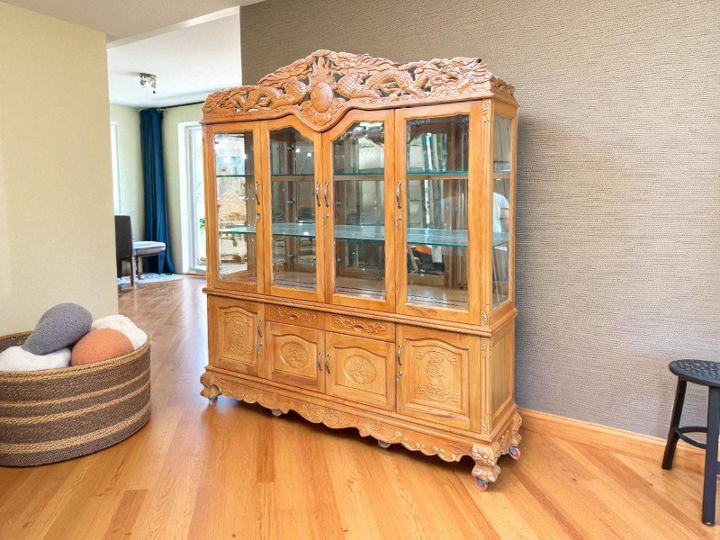 Tủ rượu gỗ tự nhiên