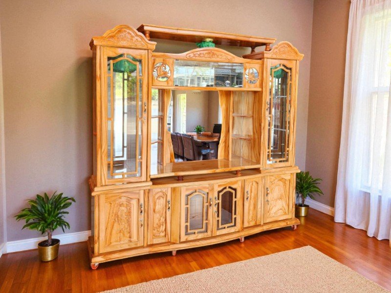 Hướng dẫn bố trí và bảo quản rượu vang trong tủ gỗ đúng phong thủy cho gia đình