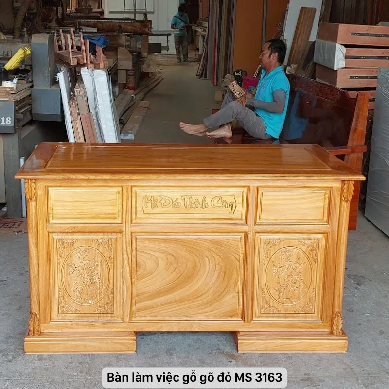 Bàn làm việc gỗ gõ đỏ