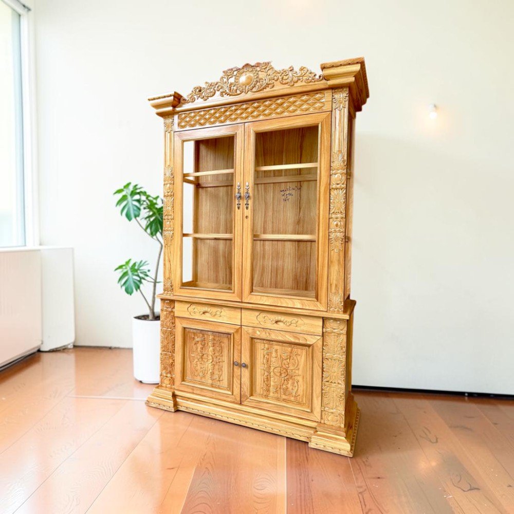 Mẫu Tủ Rượu Đẹp Phòng Khách – 7 Thiết Kế Sang Trọng Đẳng Cấp Bậc Nhất 2026 41 Tủ rượu cánh kính