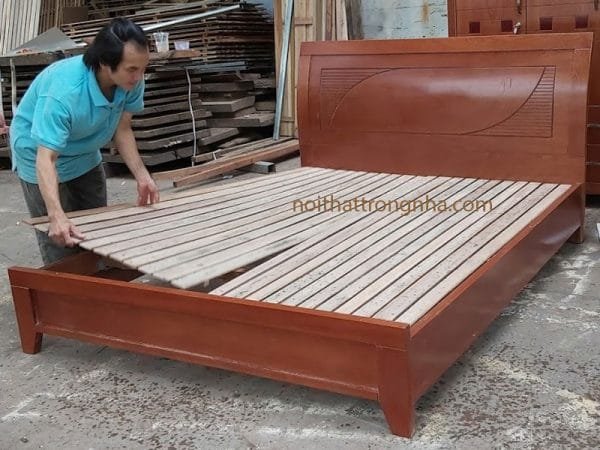 Giường ngủ phủ vân gỗ