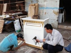 Quầy tiếp tân dát vàng cỡ nhỏ