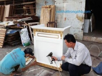 Quầy tiếp tân dát vàng cỡ nhỏ