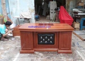 Địa chỉ bán chuẩn giá bàn giám đốc sang trọng