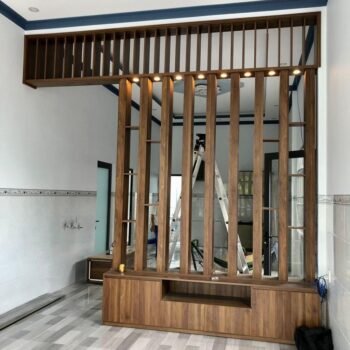 Tư vấn thiết kế kệ tivi và vách ngăn phòng khách đẹp mắt