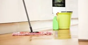 Mẹo lau chùi sàn bếp