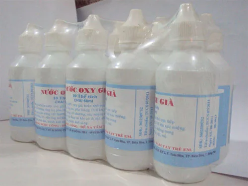 Mẹo tẩy vết ố sàn gạch Cách tẩy nền gạch bị ố vàng tại nhà 1 meo tay vet o san gach cach tay nen gach bi o vang tai nha 66016a1e779c2