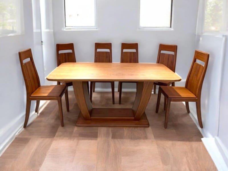 Bàn ăn 4 ghế tại quận 7 nhỏ gọn tinh tế