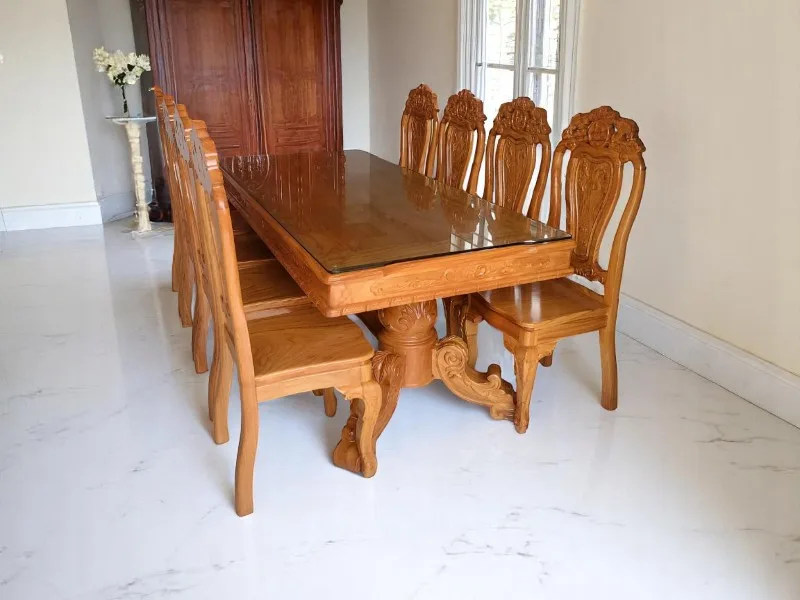 Cách chọn bàn ăn phù hợp mọi phong cách