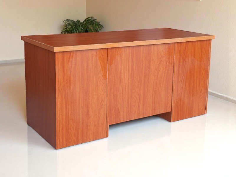 5 bí quyết chọn bàn làm việc chuẩn cho không gian hiện đại 3 Bí quyết chọn bàn làm việc chuẩn