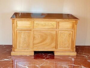 Bàn giám đốc hiện đại