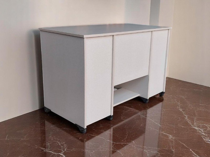 Bàn làm việc lãnh đạo