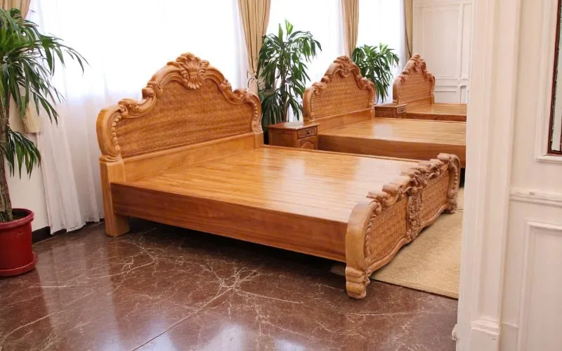 Giường đôi