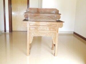 3 lợi ích khi lựa chọn tủ thờ gỗ hương đá cao cấp