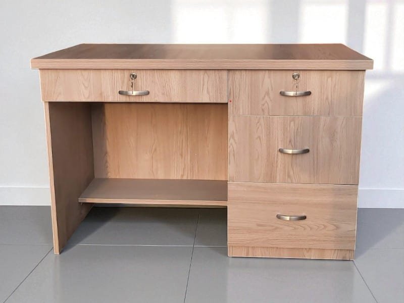 Bàn làm việc ergonomic tại quận 2 giúp bảo vệ sức khỏe 2 Bàn làm việc ergonomic tại quận 2