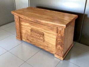 Cách làm mịn bề mặt bàn làm việc gỗ