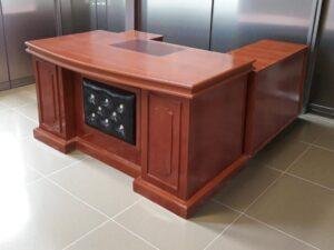 Cách sắp xếp bàn làm việc hút tài lộc