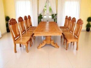 Lợi ích bàn ăn gỗ tạo điểm nhấn nổi bật