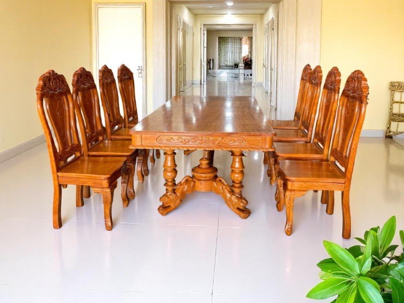 5 lợi ích bàn ăn gỗ tạo điểm nhấn nổi bật cho không gian 4 Lợi ích bàn ăn gỗ tạo điểm nhấn nổi bật