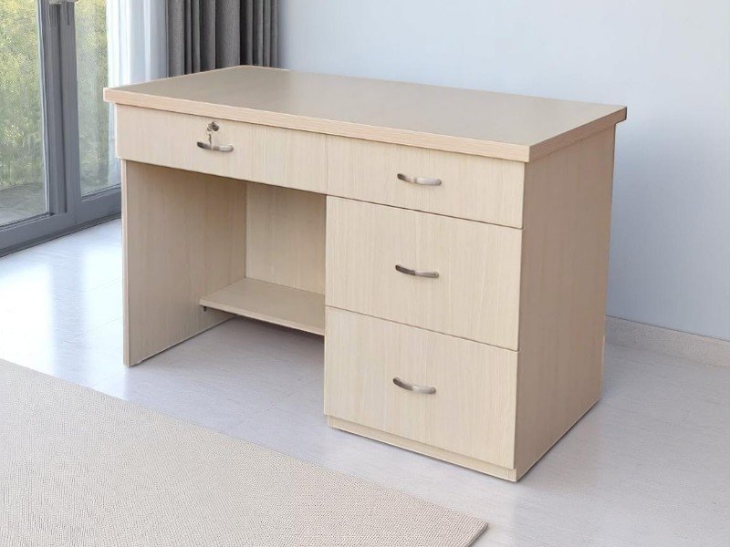 Mẫu Bàn Làm Việc Giám Đốc – Sang Trọng & Quyền Lực 1 Mẫu bàn làm việc giám đốc