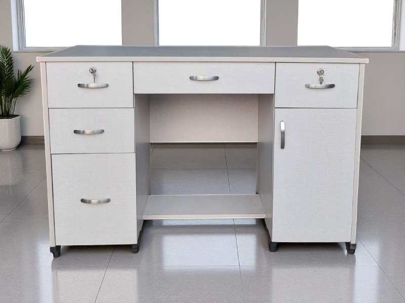 Mẫu Bàn Làm Việc Giám Đốc – Sang Trọng & Quyền Lực 5 Mẫu bàn làm việc giám đốc