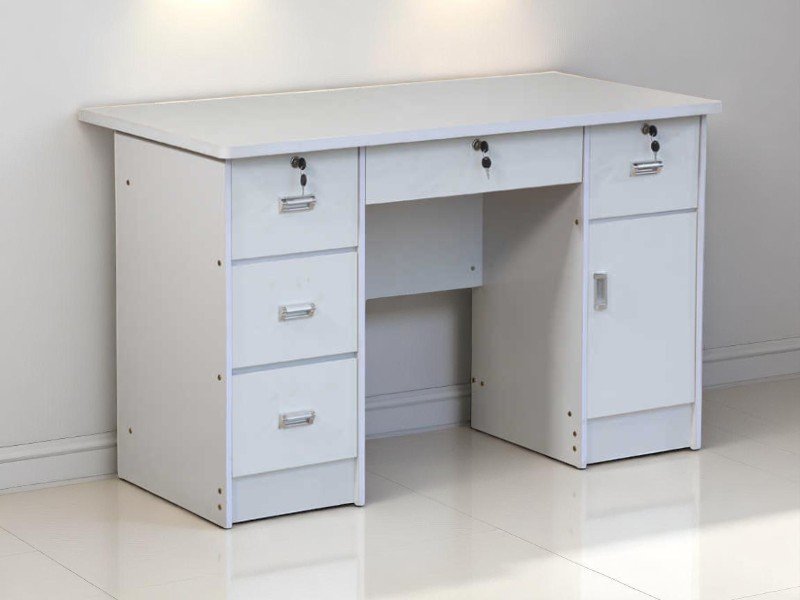 3 Mẹo tránh ẩm mốc dưới bàn làm việc hiệu quả 1 Mẹo tránh ẩm mốc dưới bàn làm việc