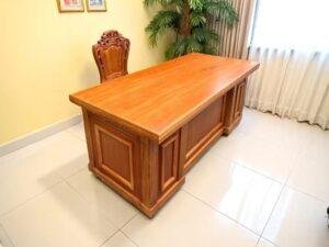 Ứng dụng bàn làm việc trong không gian nhỏ