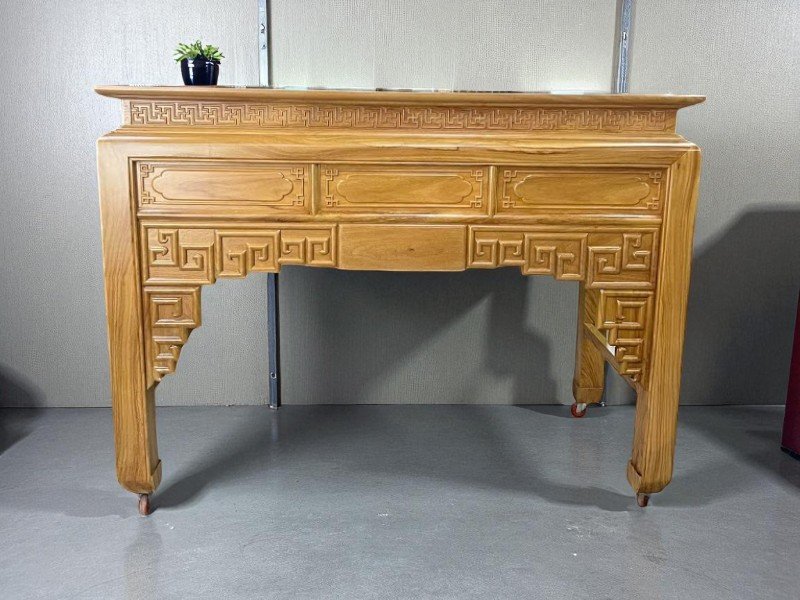 Bàn Thờ Chân Quỳ – Vẻ Đẹp Cổ Kính Mang Đậm Bản Sắc Dân Tộc 3 Bàn thờ chân quỳ