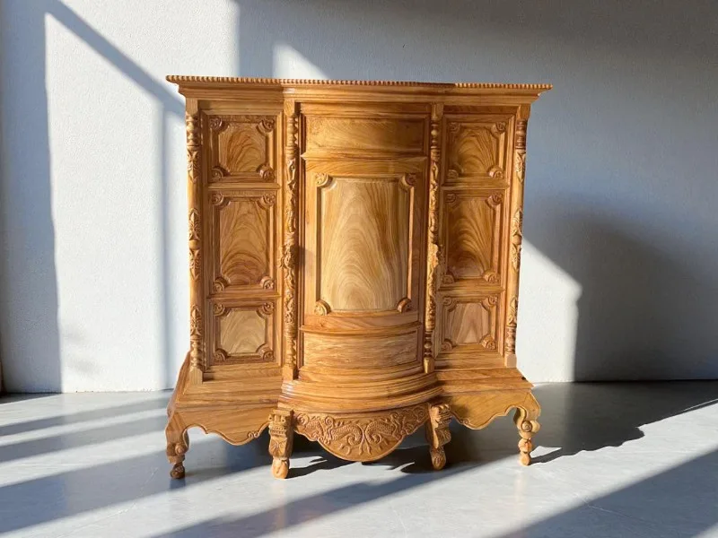 Bàn Thờ Chân Quỳ – Vẻ Đẹp Cổ Kính Mang Đậm Bản Sắc Dân Tộc 3 Bàn thờ chân quỳ