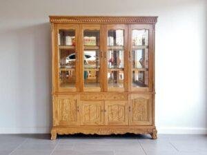 Mẫu tủ rượu âm tường hiện đại