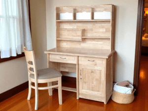 Bàn học gỗ tự nhiên